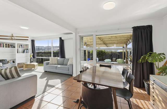 2/163 Rongotai Road Rongotai_4