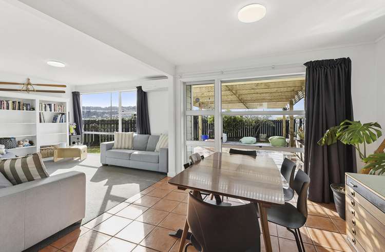 2/163 Rongotai Road Rongotai_3