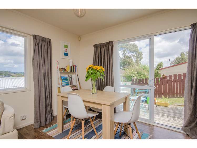 33 Hetherington Road Ranui_13