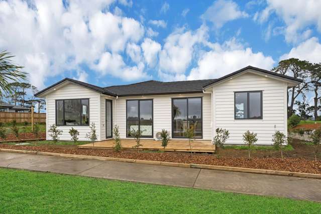 Contemporary living coastal charmÂ