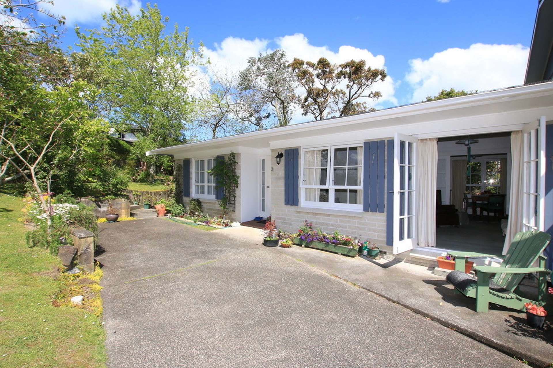 2/220 East Coast Road Forrest Hill_0