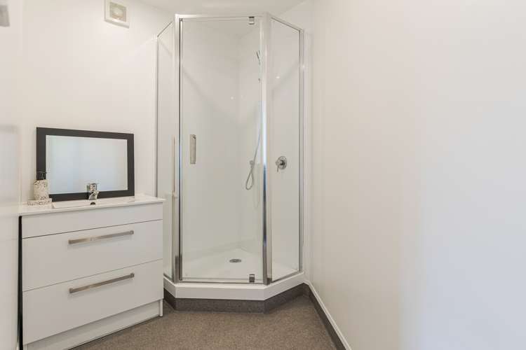 7 Awhiorangi Promenade Swanson_20