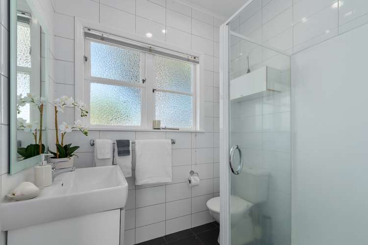 93 Queen Street Northcote Point_13