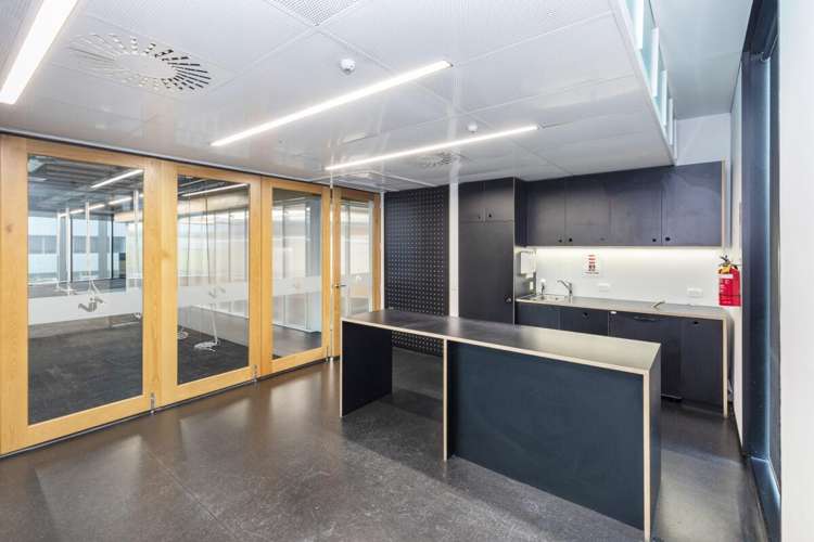 1/335 Lincoln Road Addington_17