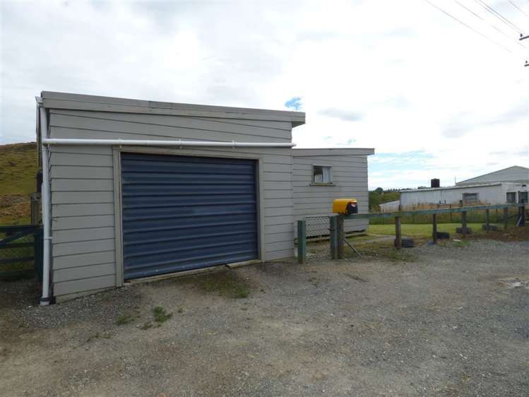 44 Main Road Clinton and Surrounds_7