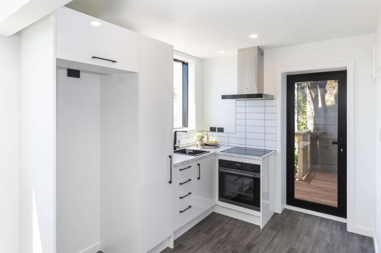 37 Whareora Tce Cashmere Flats_7