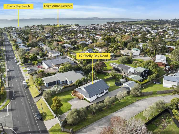 19 Shelly Bay Road Beachlands_22