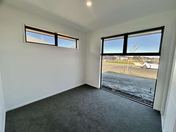 23 Longore Way 11103_14