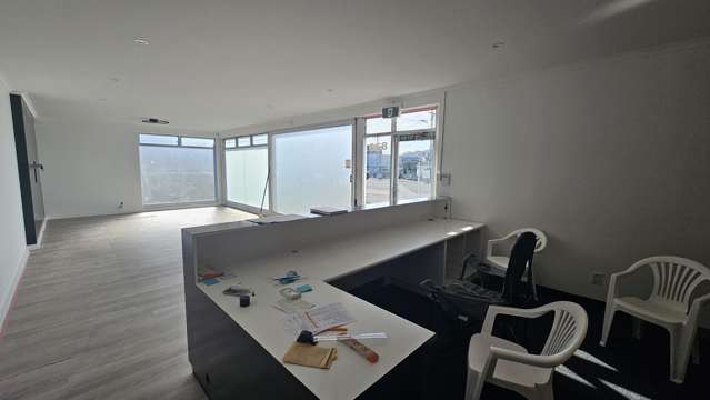 820 Karamu Road North Mayfair_4