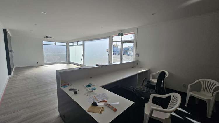 820 Karamu Road North Mayfair_4