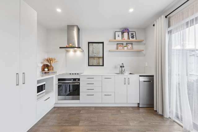 8 Jean Alma Lane Wattle Downs_2