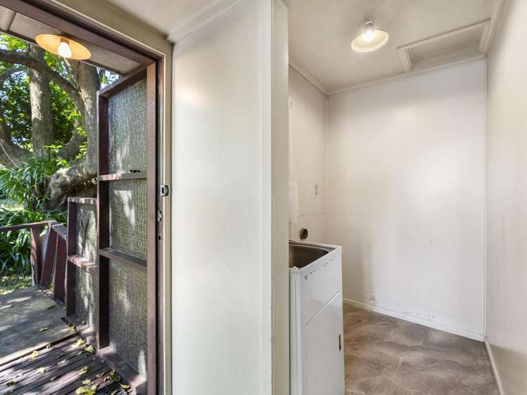 87 Hill Road Hill Park_13