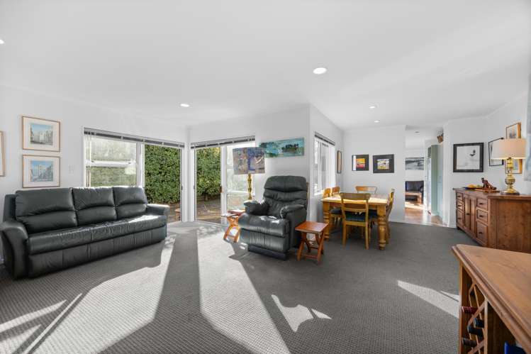 15 Glucina Avenue West Harbour_13