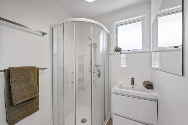 3/10A Meeanee Quay Westshore_10