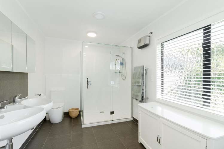 3/100 Avondale Road Taradale_13