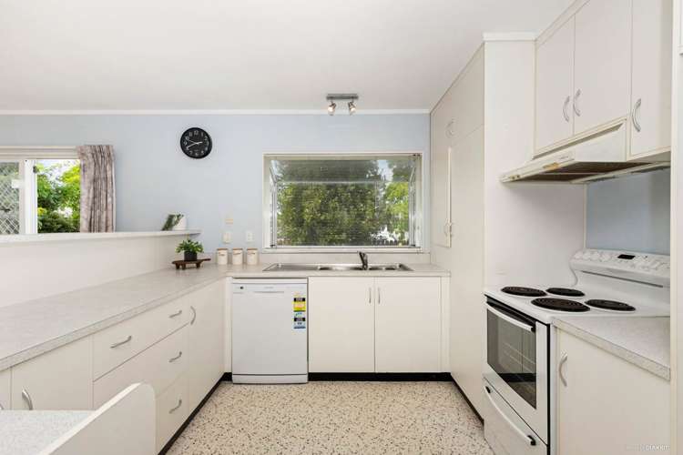 1/106 Edinburgh Street Pukekohe_8