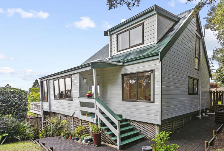 102 Daffodil Street Titirangi_16