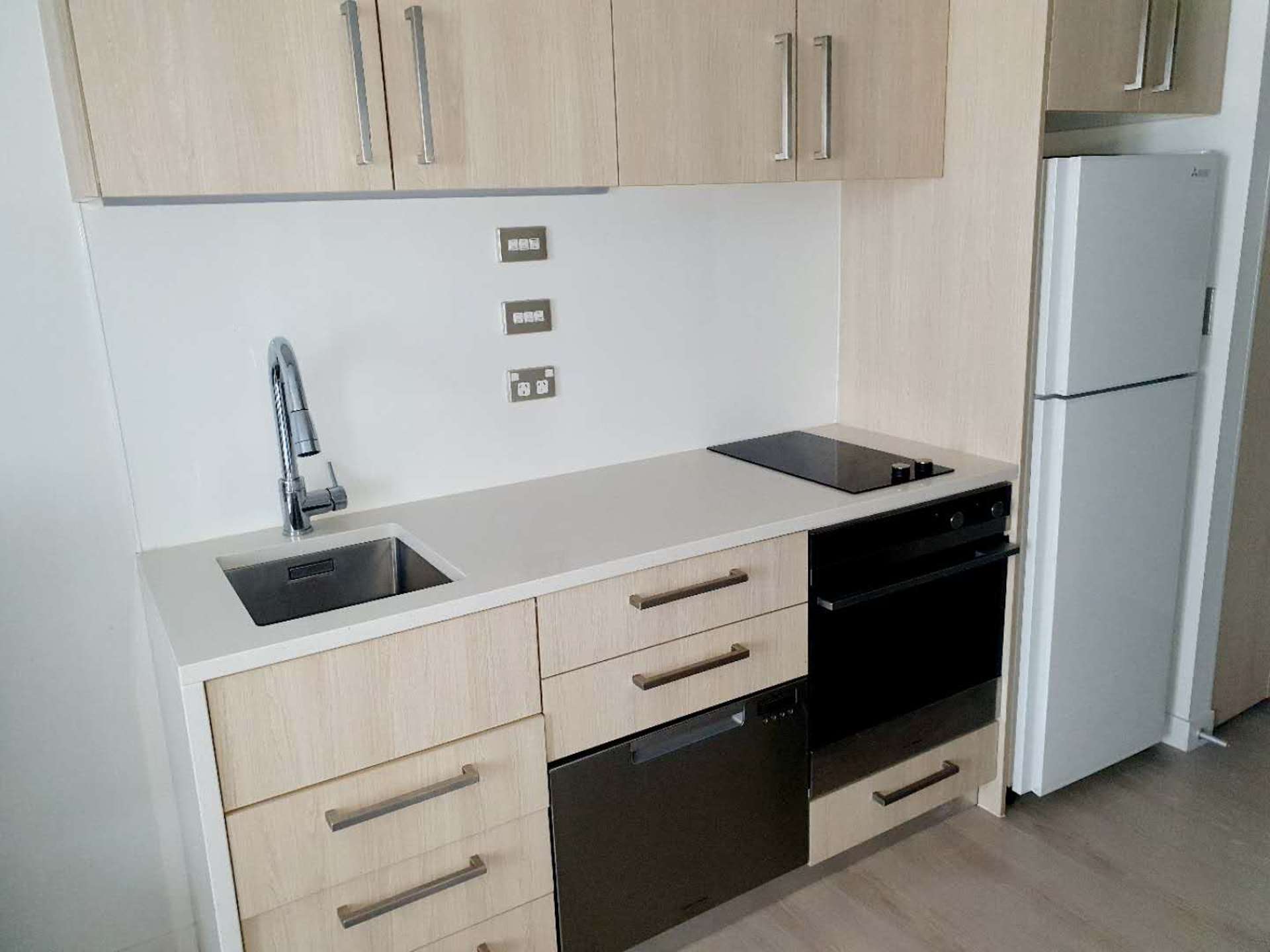 502B/75 Victoria Street West City Centre_0