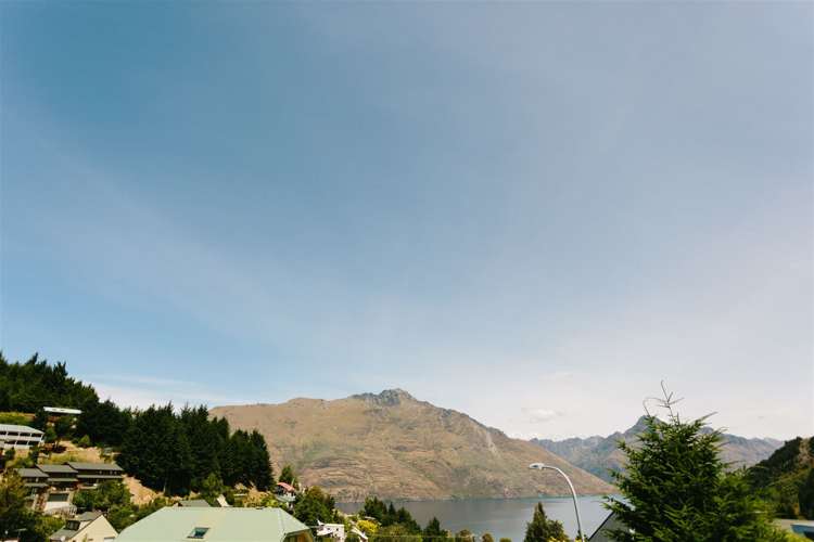 5b Wye Place Fernhill/Sunshine Bay_16