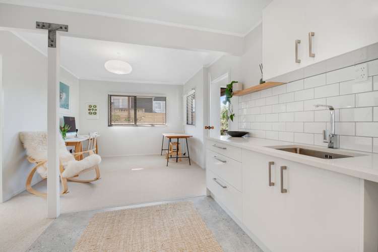 33a Kauri Road Stanmore Bay_17