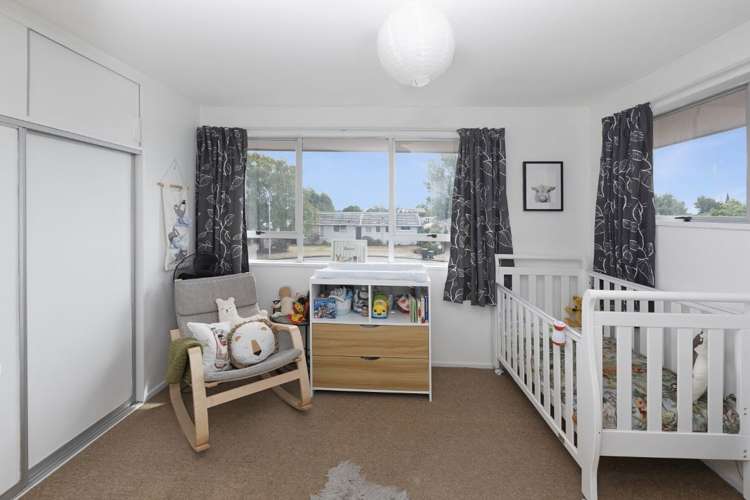 2/72 Lakewood Drive Burwood_7