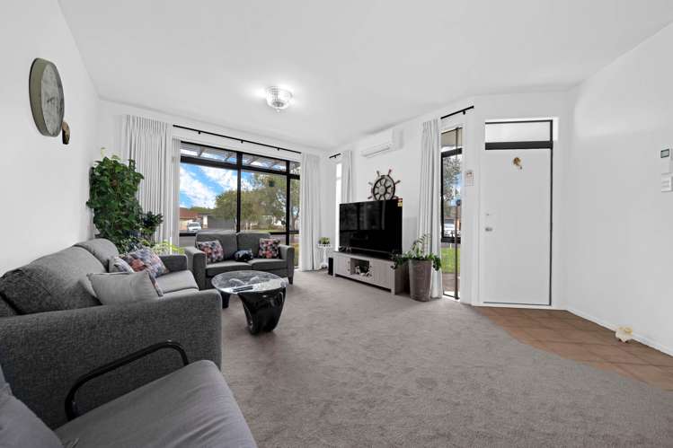 17/2 Armoy Drive East Tamaki_6