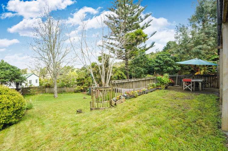 138 Woodlands Park Road Titirangi_3