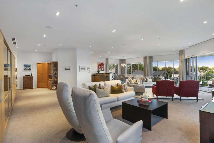 PB/7 The Promenade Takapuna_7