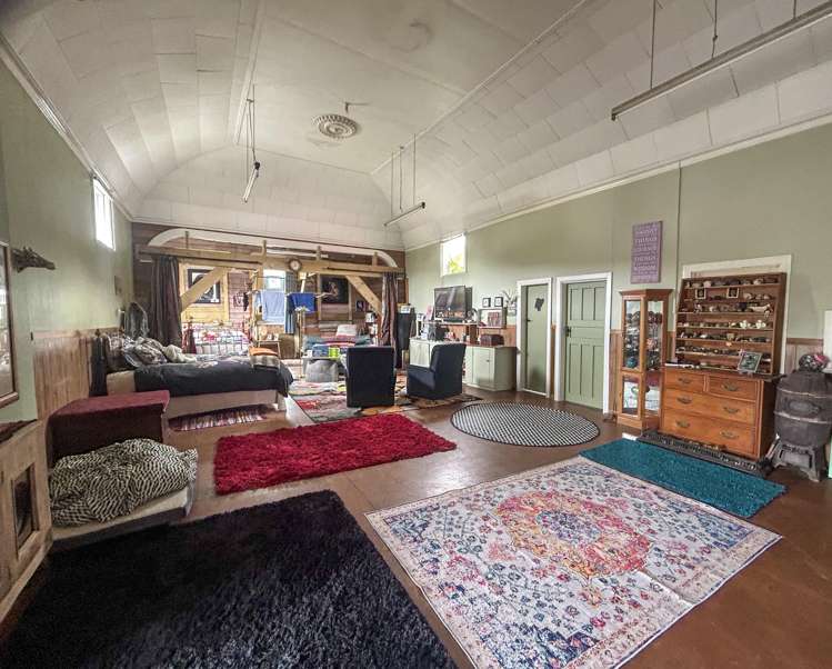 69 Shiel Street Reefton_11