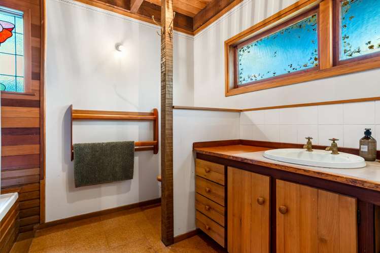 307 Linton Crescent Whangamata_7
