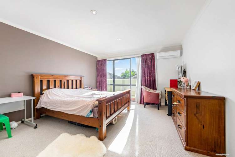 5 Villa Court Eastern Beach_8