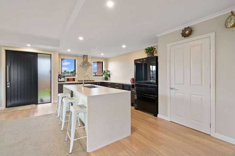 98 Hoffman Court Waikiwi_5