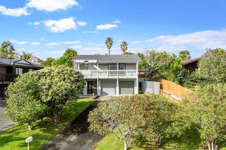 10 Photinia Place Botany Downs_19