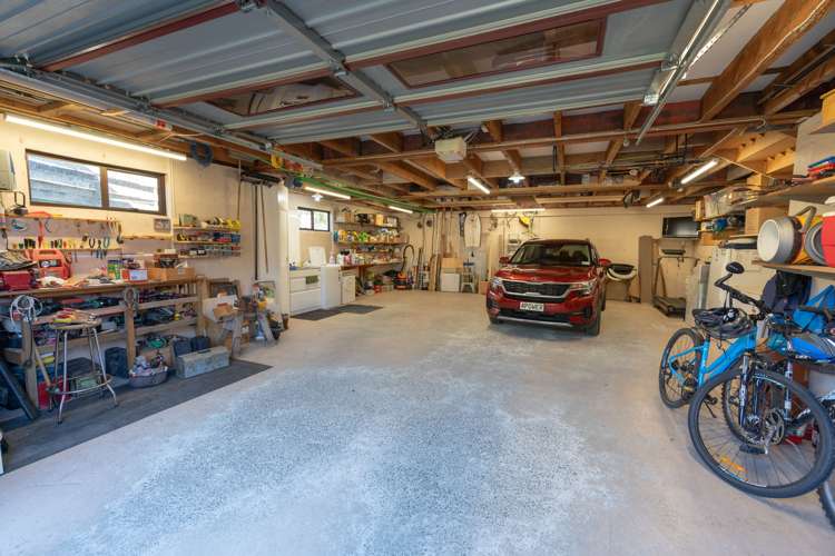 44 Howden Street Te Anau_22