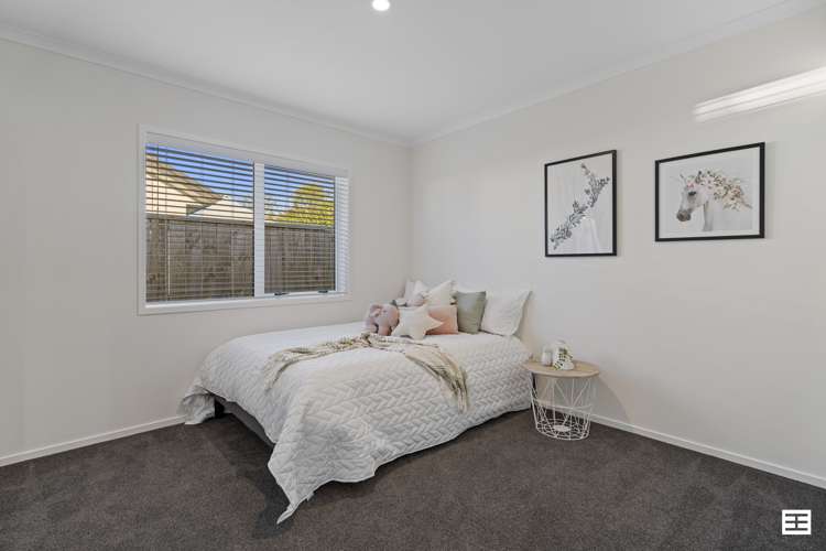 53 Awataha Crescent Pyes Pa_24