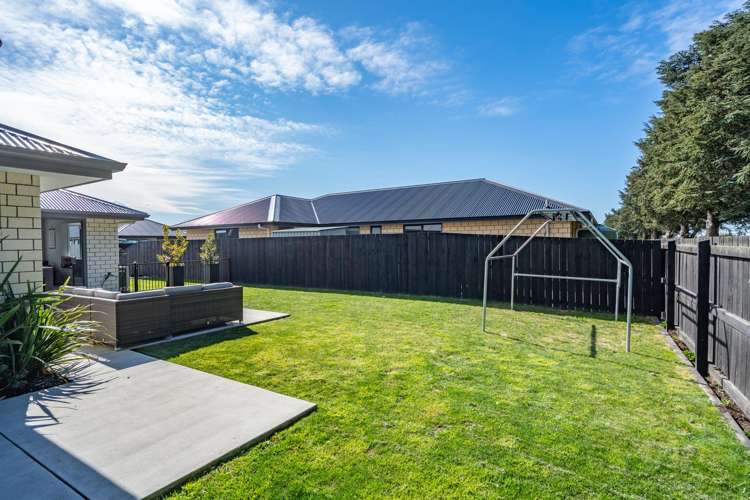 32 Geoff Geering Drive Netherby_16
