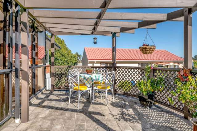 30 Tupaki Place Pakuranga Heights_1