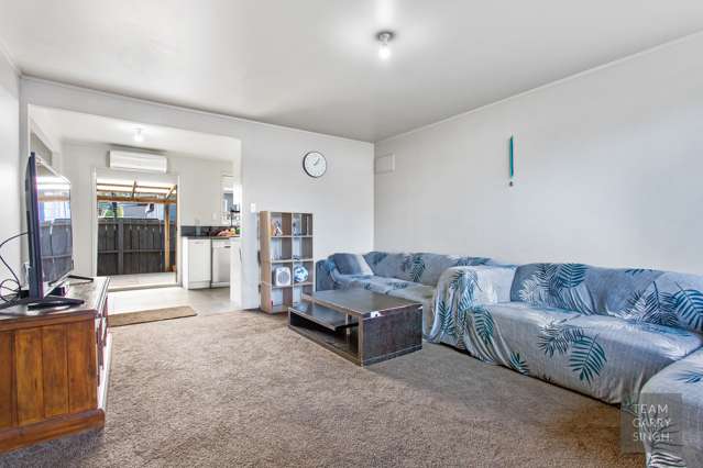 2/41 Challen Close Conifer Grove_2