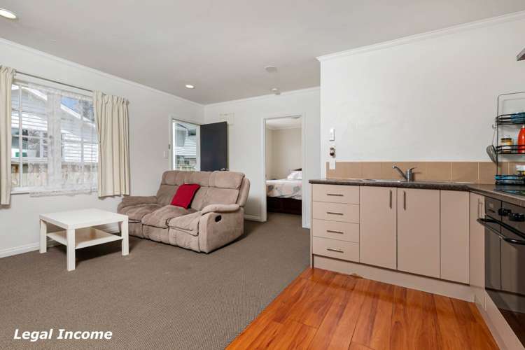 1 Miltonia Avenue Te Atatu South_17