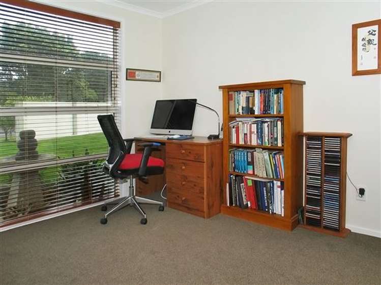 19 Gray Street Pukerua Bay_18