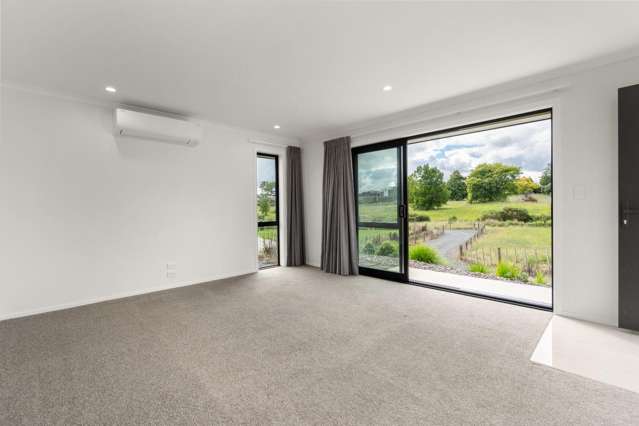 Beautiful rural aspect so Handy to the City