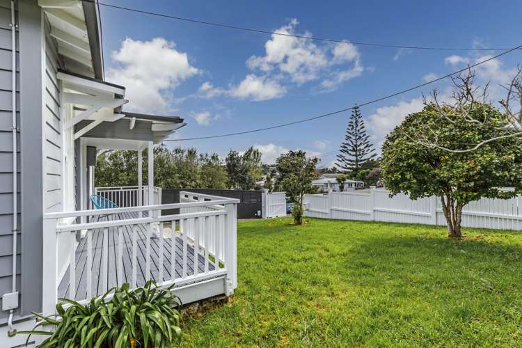 3 Ozone Road Stanmore Bay_19