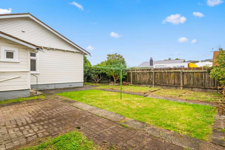 9 Wai-Iti Crescent Woburn_16