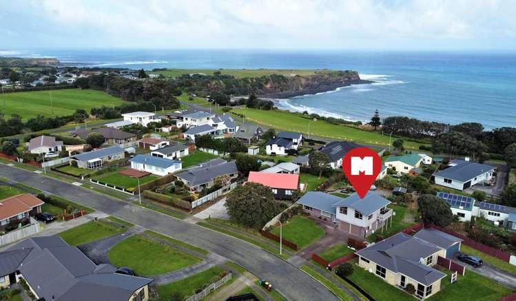 11 Pohutukawa Drive Opunake_7