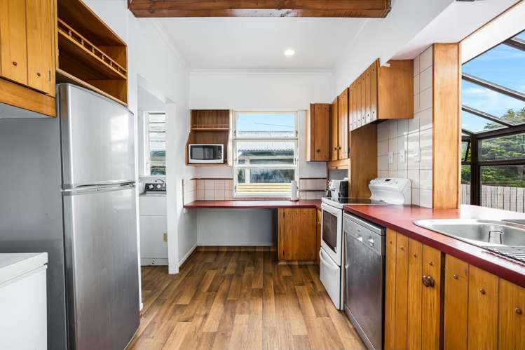 32 Raroa Terrace Tawa_5