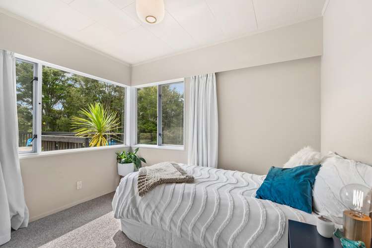 55 Eureka Place Parahaki_16