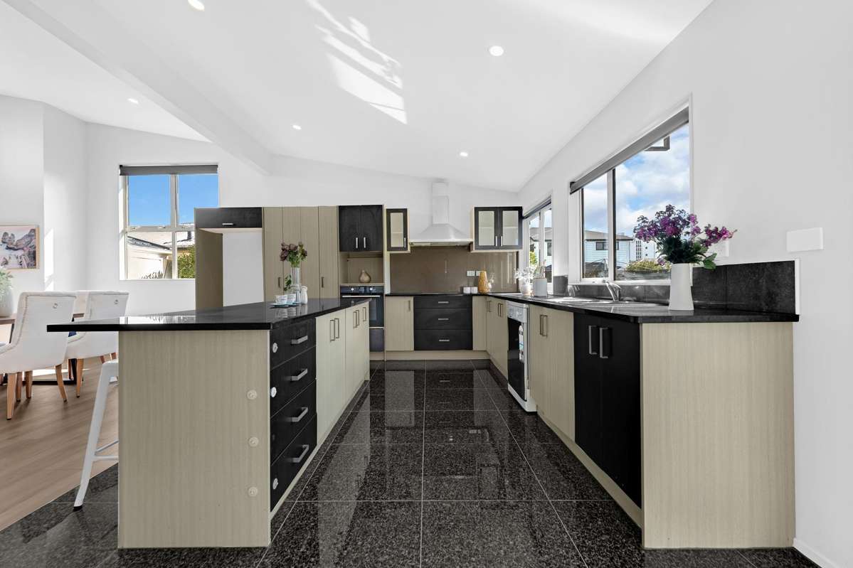 25 McCullough Avenue_2