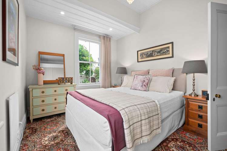 33 Naylor Street Hamilton East_23