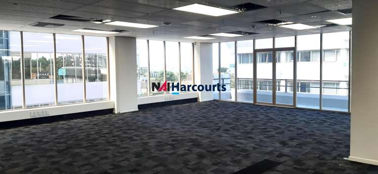 Level 2/62-64 Anzac Street Takapuna_2