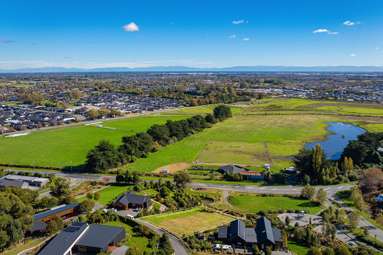 6 Redmund Spur Road_2